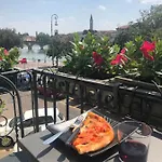 La Piu' Bella *