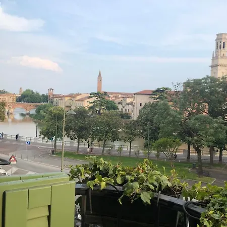 La Piu' Bella Apartament *