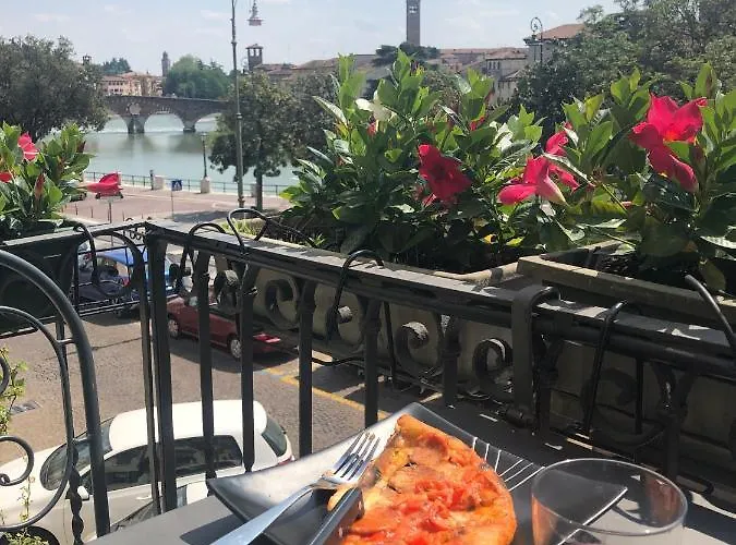 La Piu' Bella *