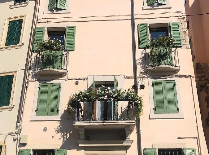 公寓 La Piu' Bella *